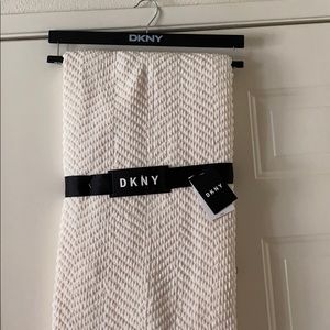 🎊🎊🎊 DKNY Throw Blanket Chenille Herringbone🎊🎊